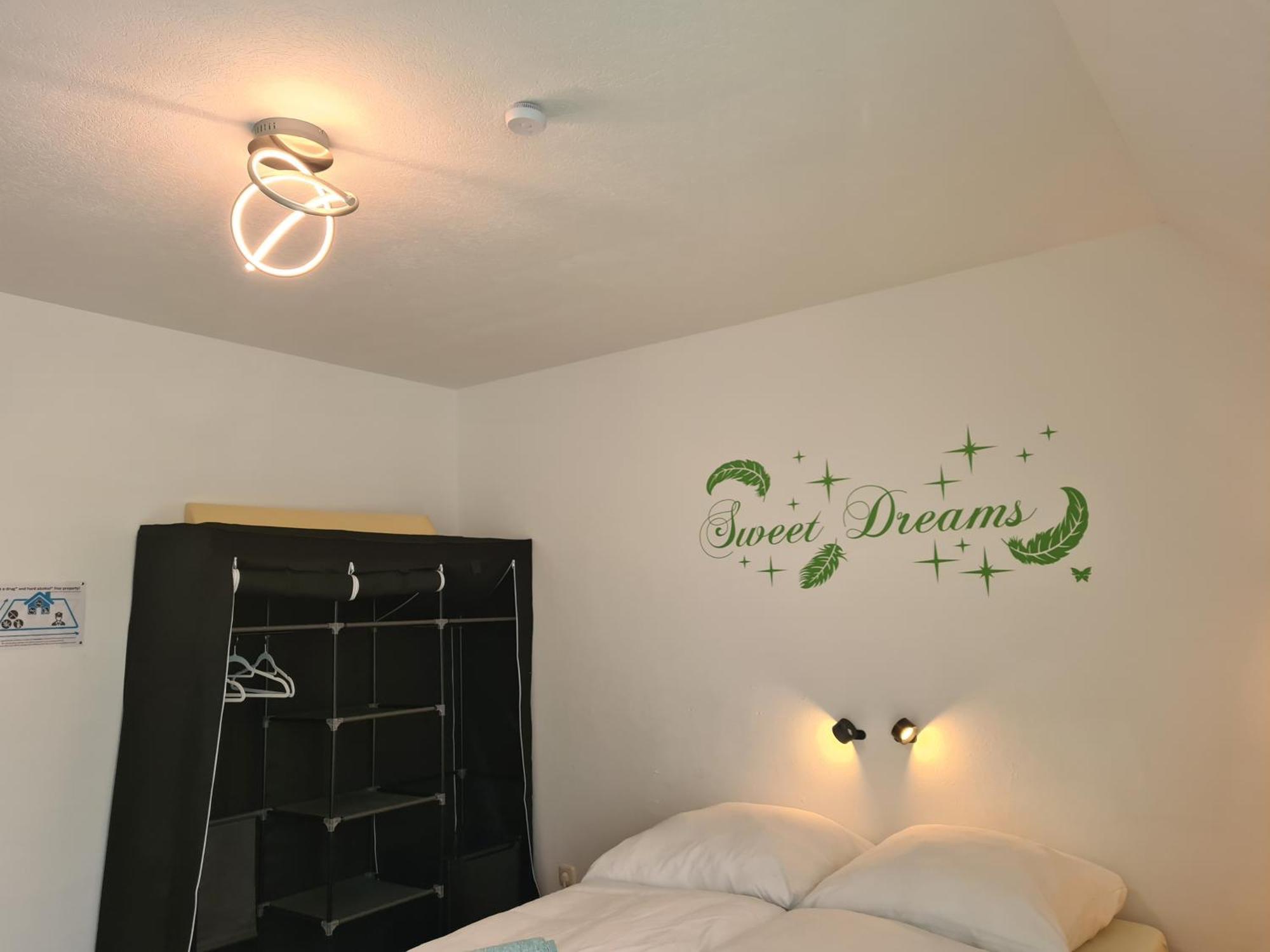 Lichtdurchflutetes Zimmer - Kaeppele Waldbuttelbrunn エクステリア 写真